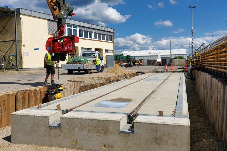 Kombinierte Gleis- und Straßenfahrzeugwaage WD 50
